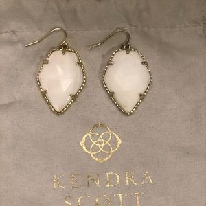 Kendra Scott Corley Drop White